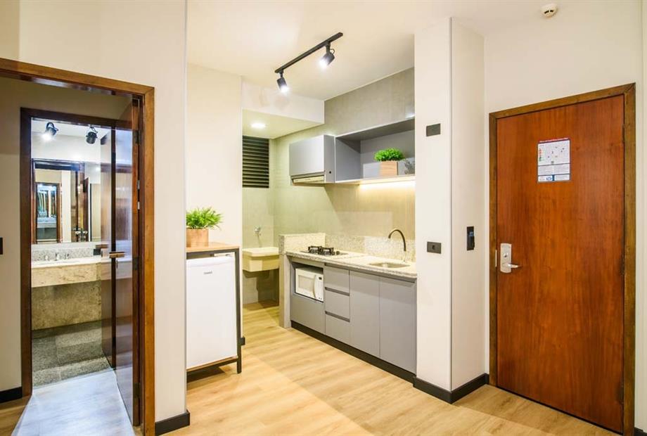 self - luxo twin (10).jpg