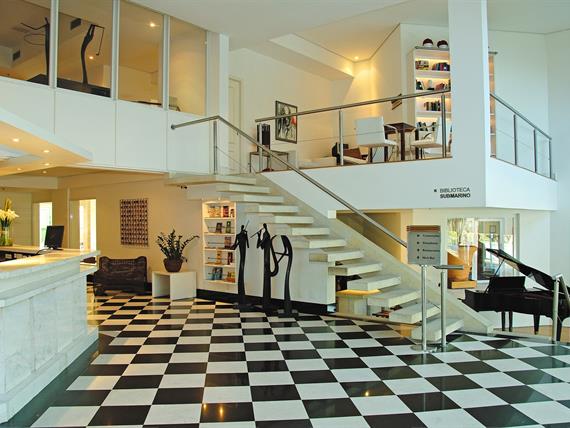 recepção - biblioteca_easy-resize.com.jpg