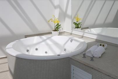 banheira vick ou vitoria.jpg