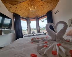 Suítes com Vista Panorâmica e Banheira de Imersão - 2