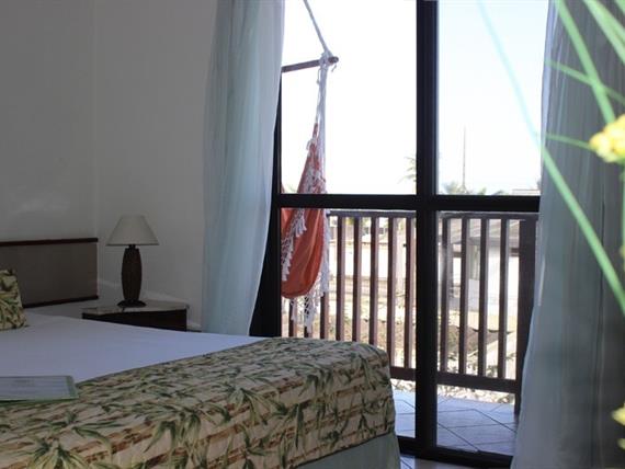 Apartamento com sacada