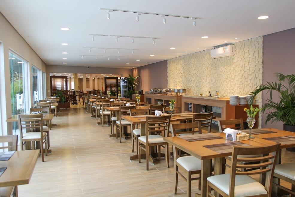 hotel-serra_45167995464_o.jpg