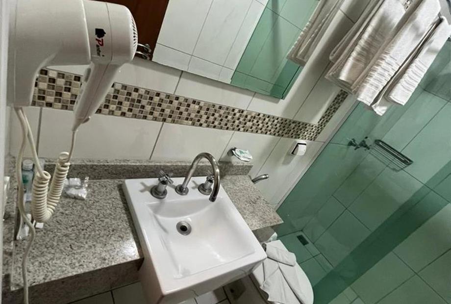 banheiro luxo 1.jpeg