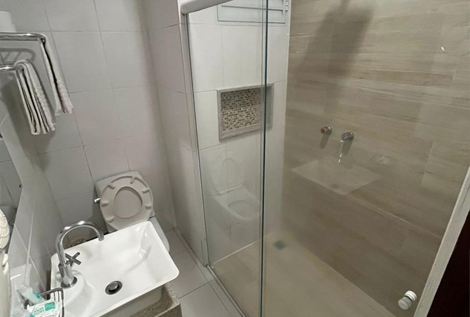 banheiro superior 2.jpeg