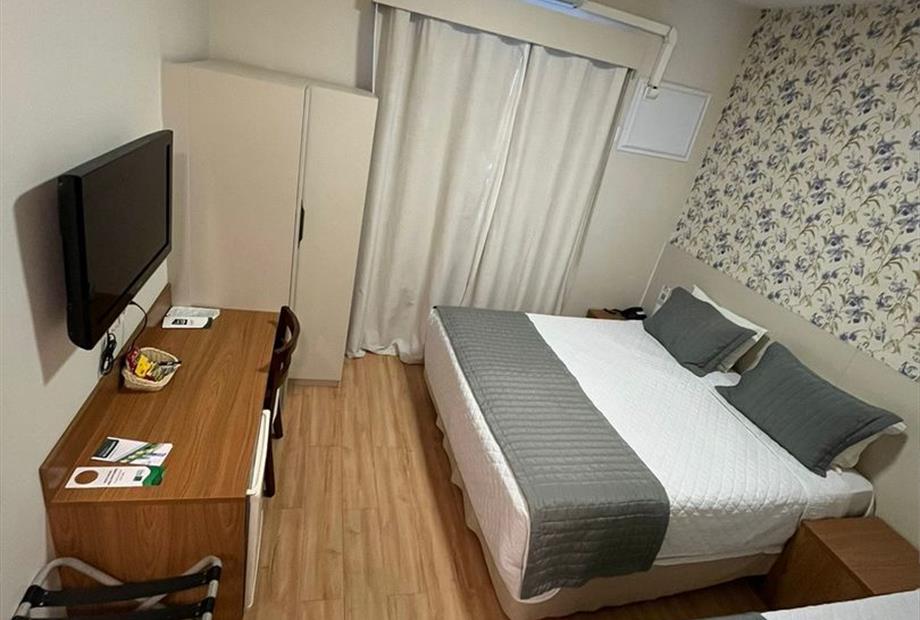 superior casal triplo.jpeg