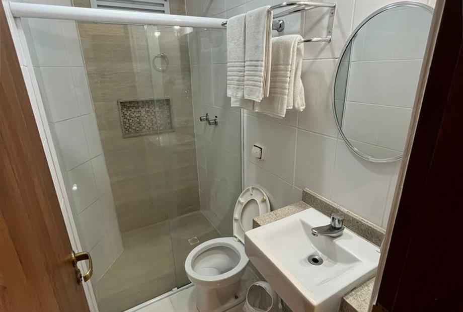 banheiro superior.jpeg