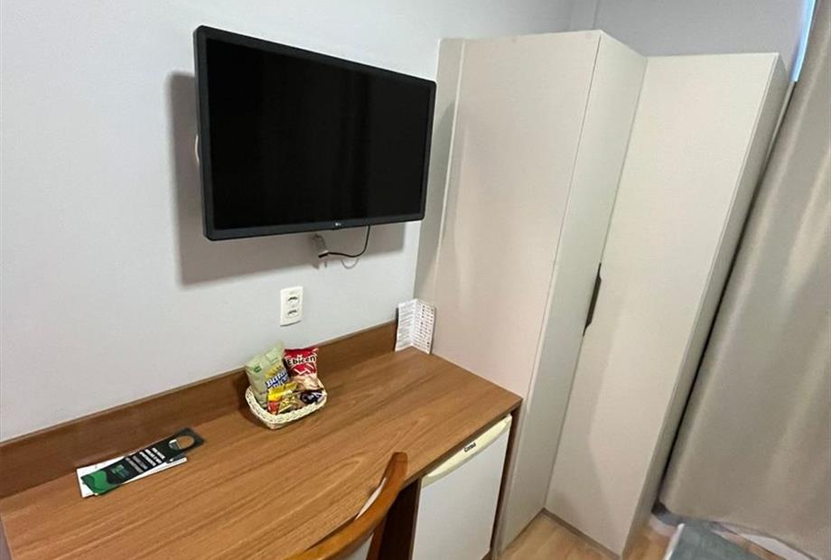 tv superior solteiro.jpeg