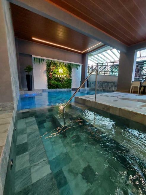 piscina interna nova.jpeg