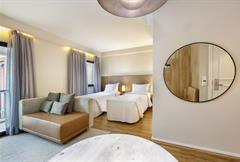 Open Suite - Twin Bed