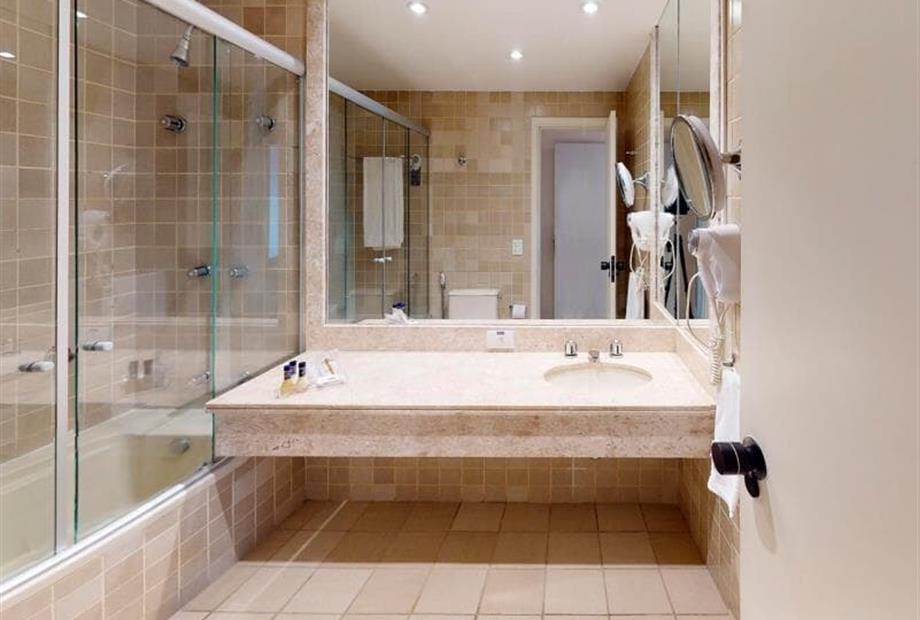 banheiro nacoes1.jpg