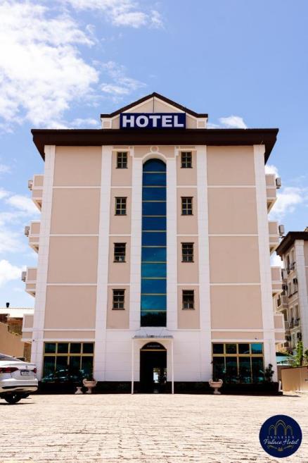 hotel fachada.jpg