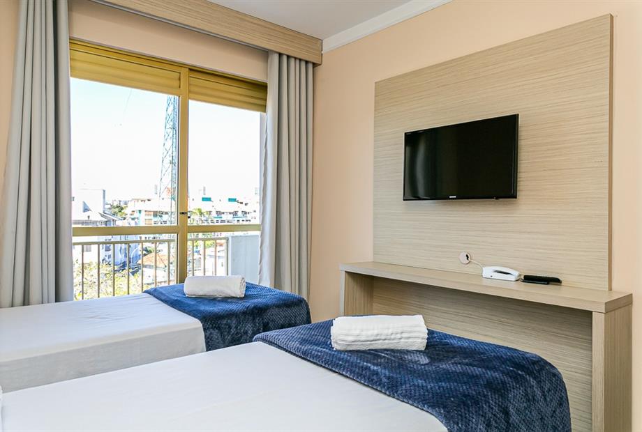 edited phn_g8a5164.jpg