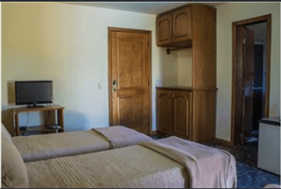 standard triplo twin--.png