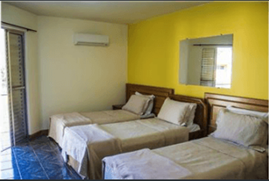 standard triplo twin.png