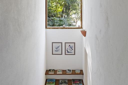 kurc_suite j_escada.jpg