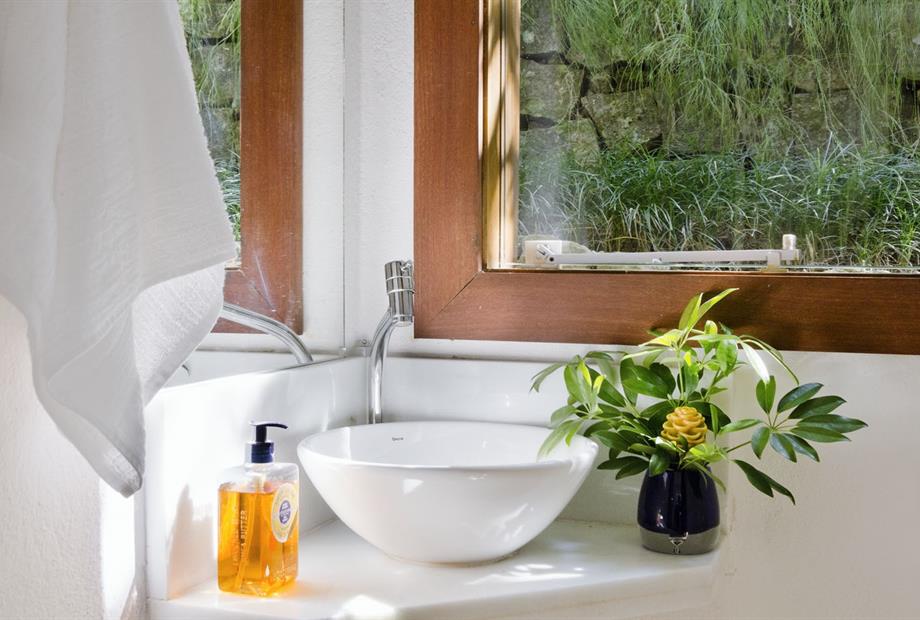 kurc_suite j_lavabo.jpg