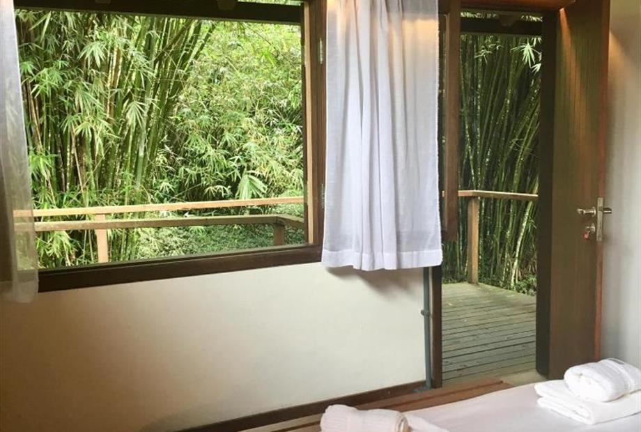 Suíte com Vista do Jardim-4.jpg