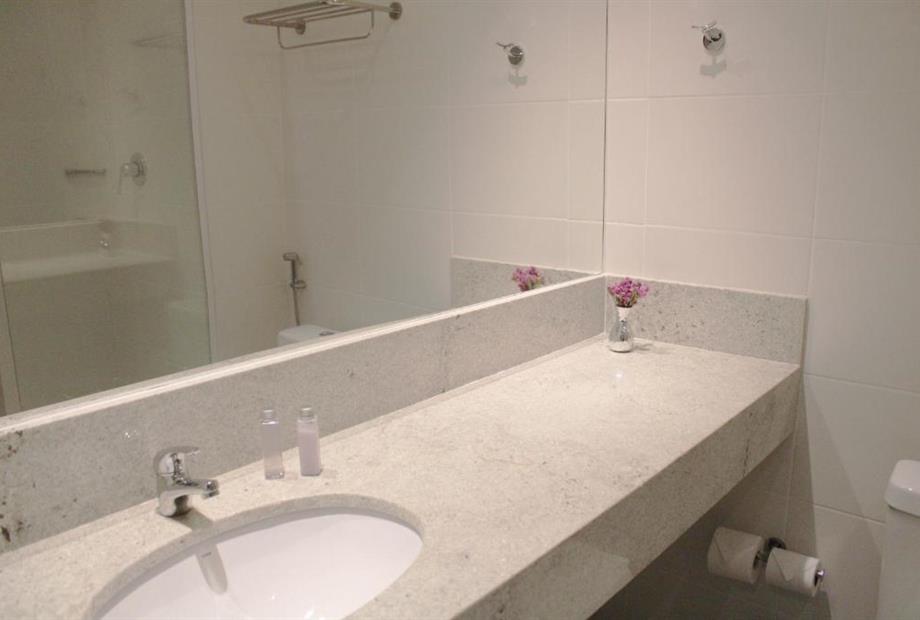 Quarto Standard com 2 Camas de Solteiro-6.jpg