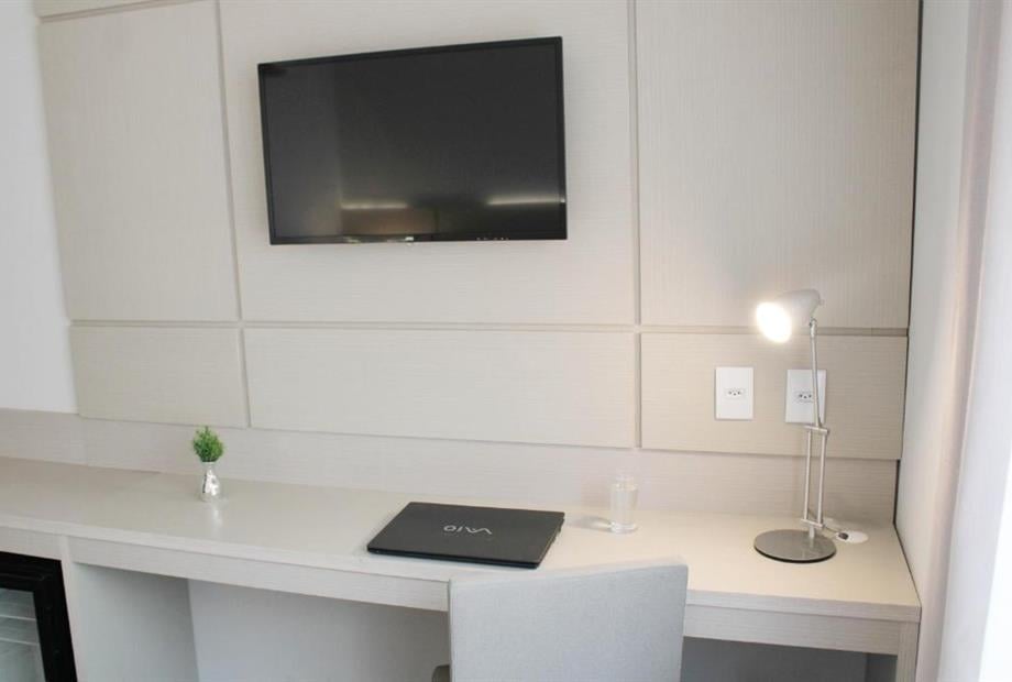 Quarto Standard com 2 Camas de Solteiro-7.jpg