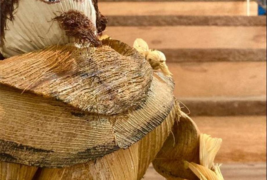 escada com santo.jpeg