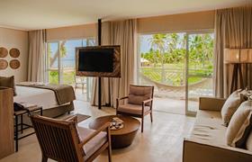 Suíte vista mar com cama king + sofá-cama do Hotel Boutique & Spa Ponta de Inhambupe by Slaviero Hotéis
