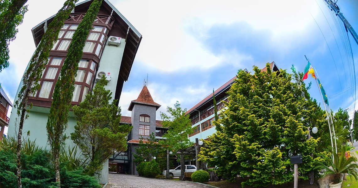o-hotel-fachada-02.jpg