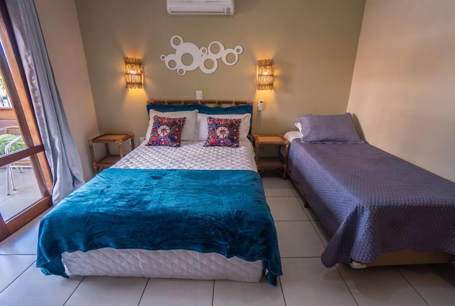 quarto triplo com sacada7.jpeg