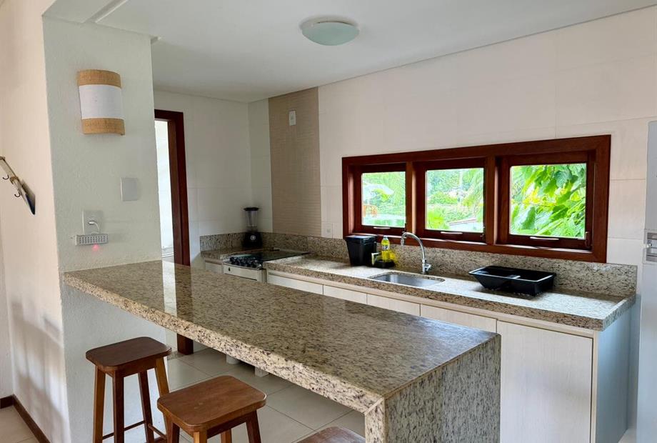 cozinha - apto luxo.jpeg