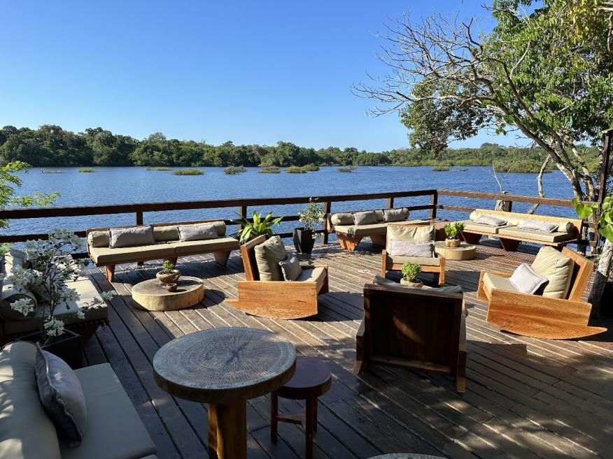 deck lodge.jpeg