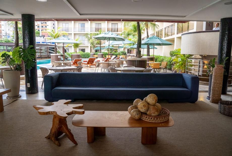 lobby 5 omnibees.jpg