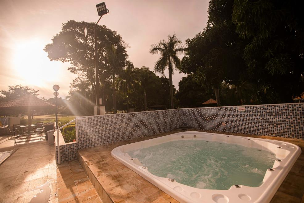 jacuzi 1.jpg