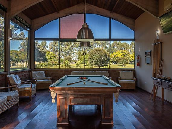 santa-eliza-eco-resort-sala de sinuca.jpg