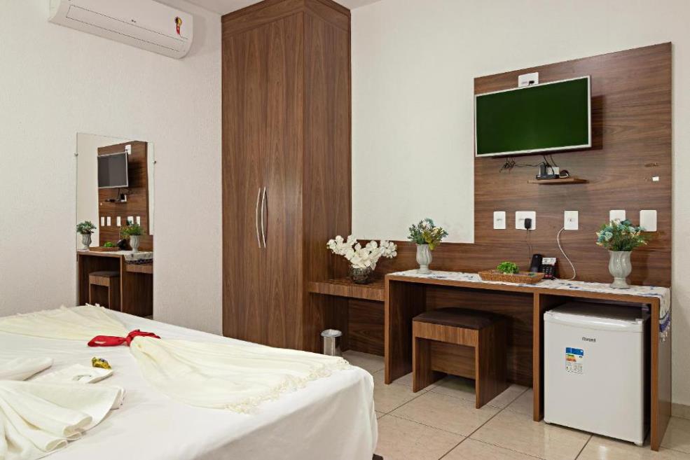 Quarto Quádruplo Deluxe-1.jpg