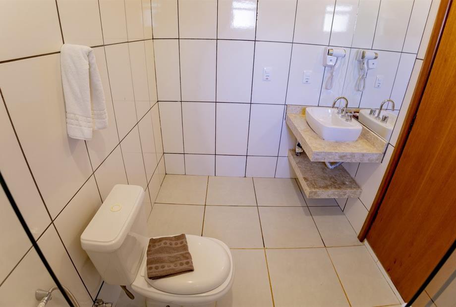 casa fazenda - banheiro 2.jpg