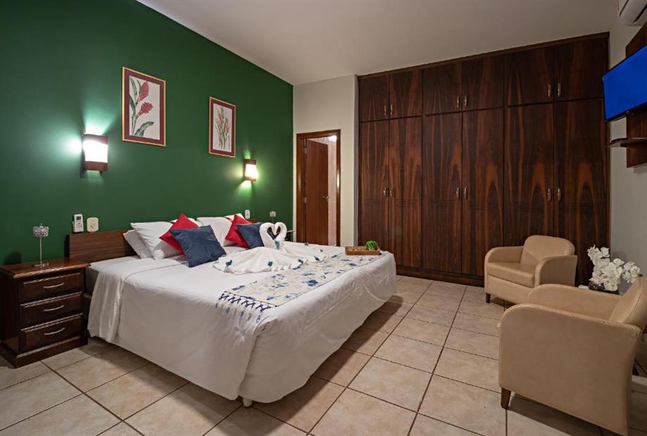 Suíte com Cama Queen-size-3.jpg