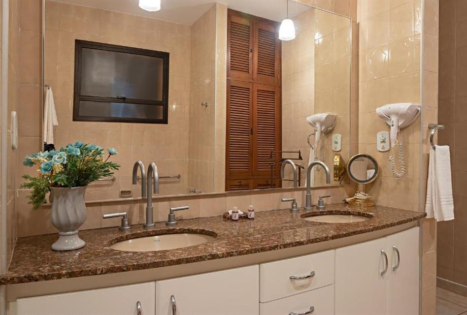 Suíte com Cama Queen-size-8.jpg