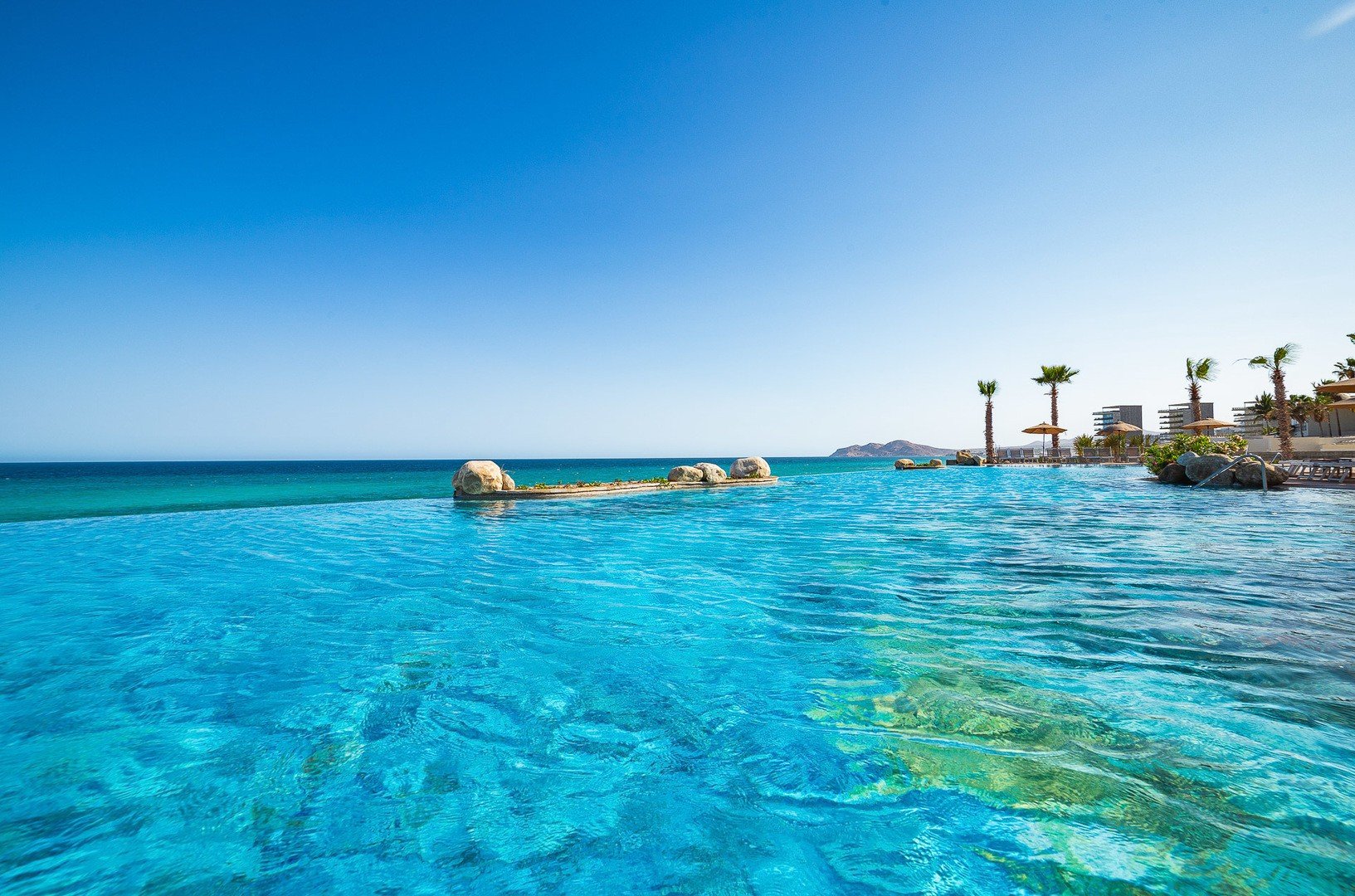 villa-la-valencia-a-pools-1.jpg