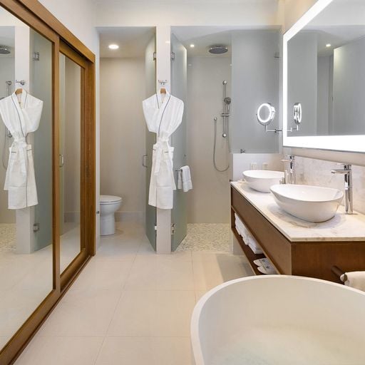 Two Bedroom Suite Pool View - ti8becaf.jpg
