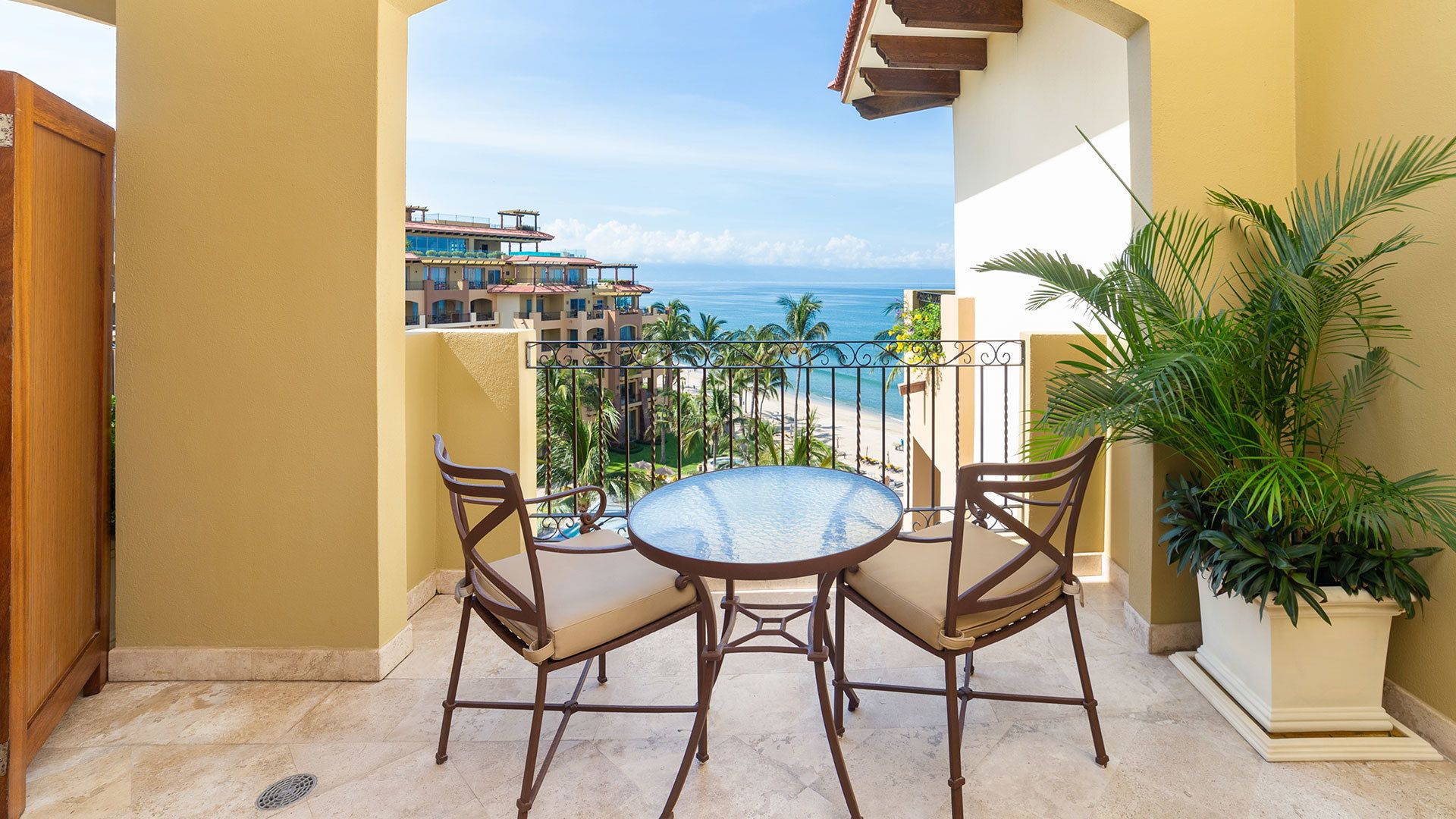 Deluxe Studio. - superior-room-2.jpg