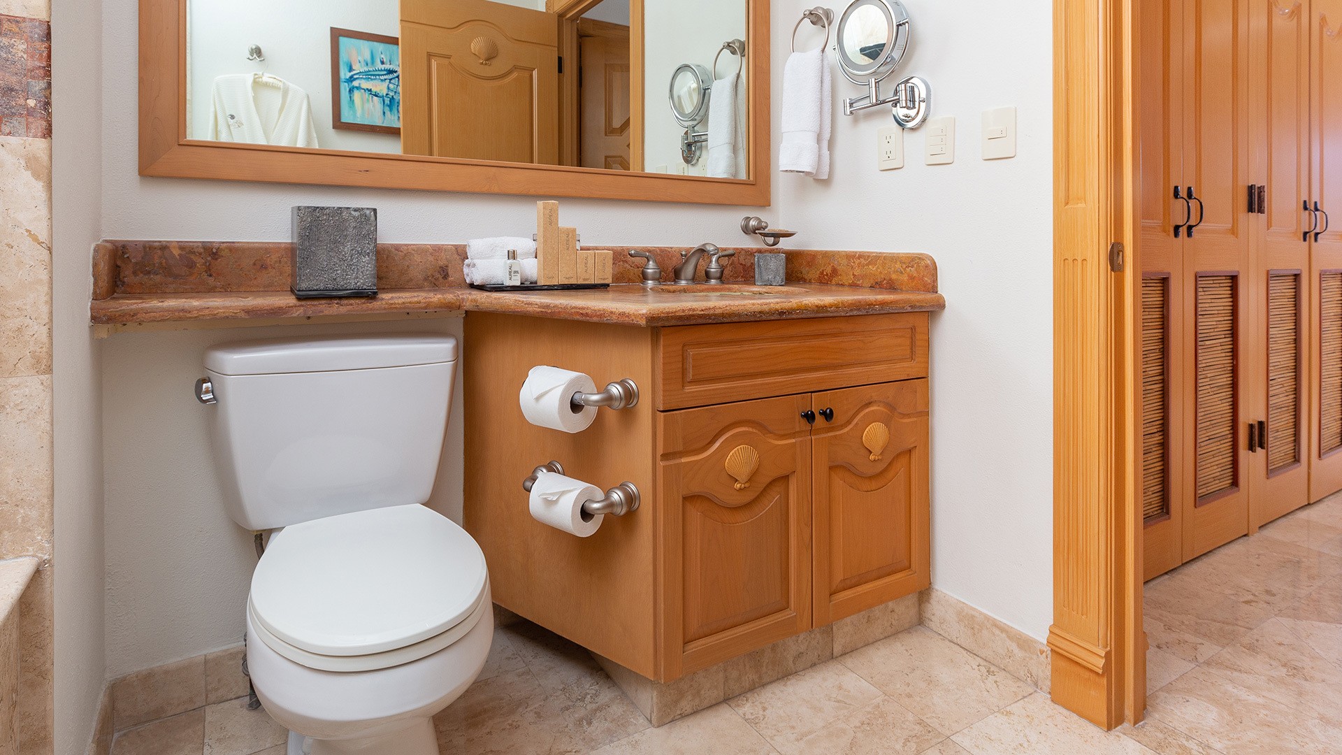 Two Bedroom Suite. - two-bedroom-suite-13.jpg