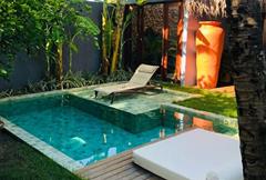 Bangalô Super Luxo com Piscina Privativa