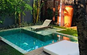 Bangalô Super Luxo com Piscina Privativa ( vista jardim ) do Villa Pantai Boutique Hotel Maragogi