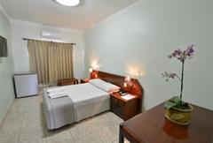 Apartamento 1 Casal + 1 Solteiro