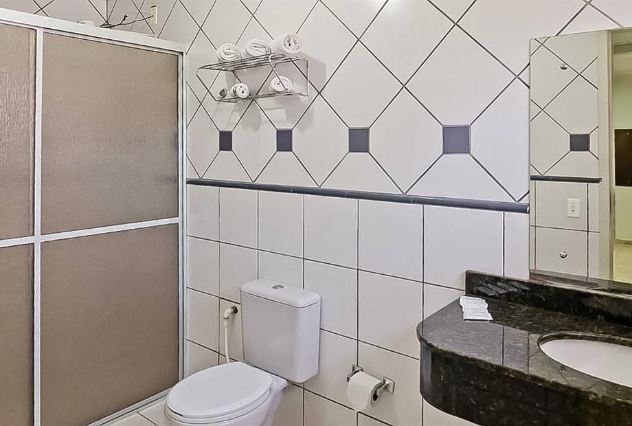 banheiro-001 (1).jpg