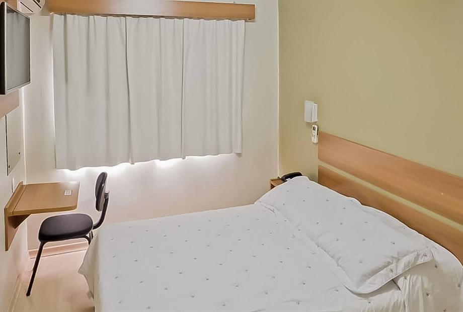 apto-casal-003 (2).jpg