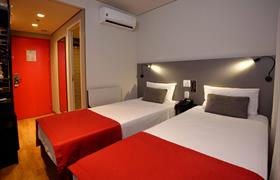 Standard Twin do Golden Tower Express Berrini by Fênix Hotéis