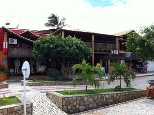 Fachada Pousada Latitude