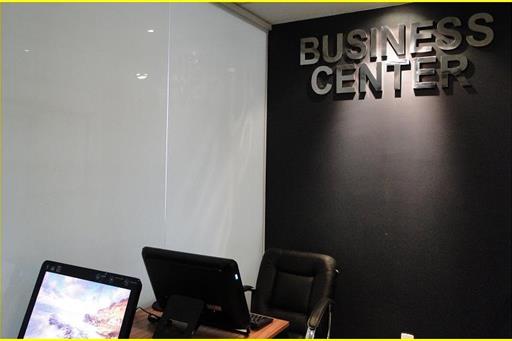 BUSINESS.CENTER.JPG