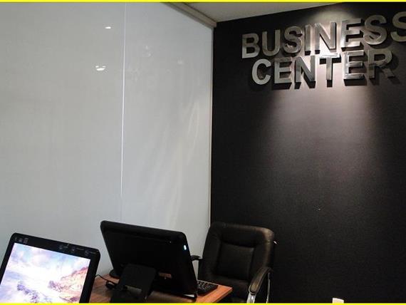 BUSINESS.CENTER.JPG