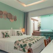 SUÍTE QUEEN (INTERNA)